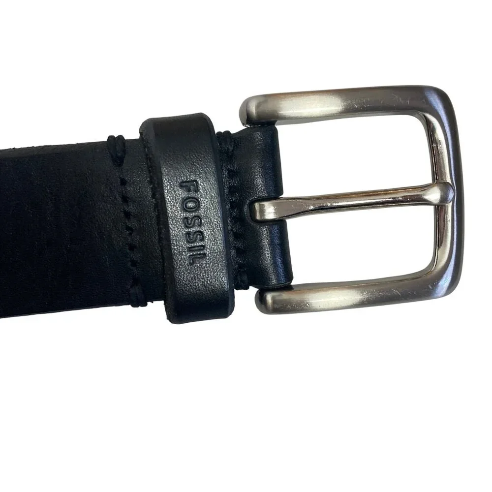 Fossil Mens Black Genuine Leather Belt Size 44 Silver Tone Buckle